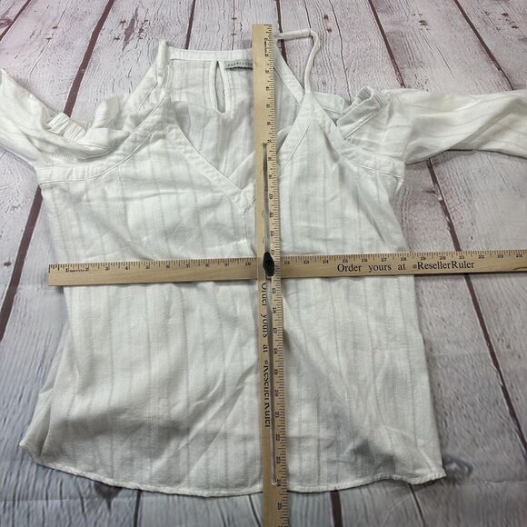 Paper Crane Shirt Womens Large White Cold Shoulder Long Sleeve Blouse Top Linen - Picture 6 of 9